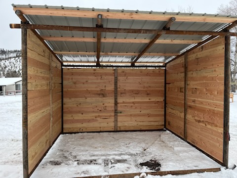 Prineville, OR mobile livestock shelter by Cascade Fencing