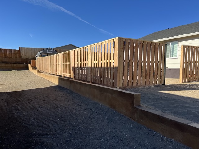 Beautiful cedar privacy fence installed by Cascade Fencing in Central Oregon